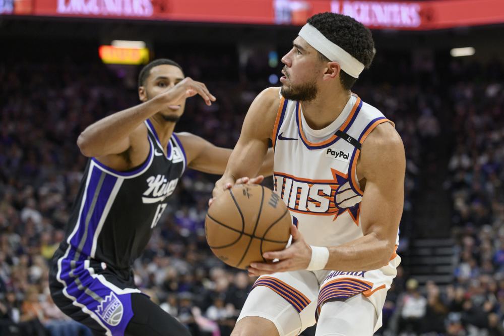 的后防线拥 的后防线拥